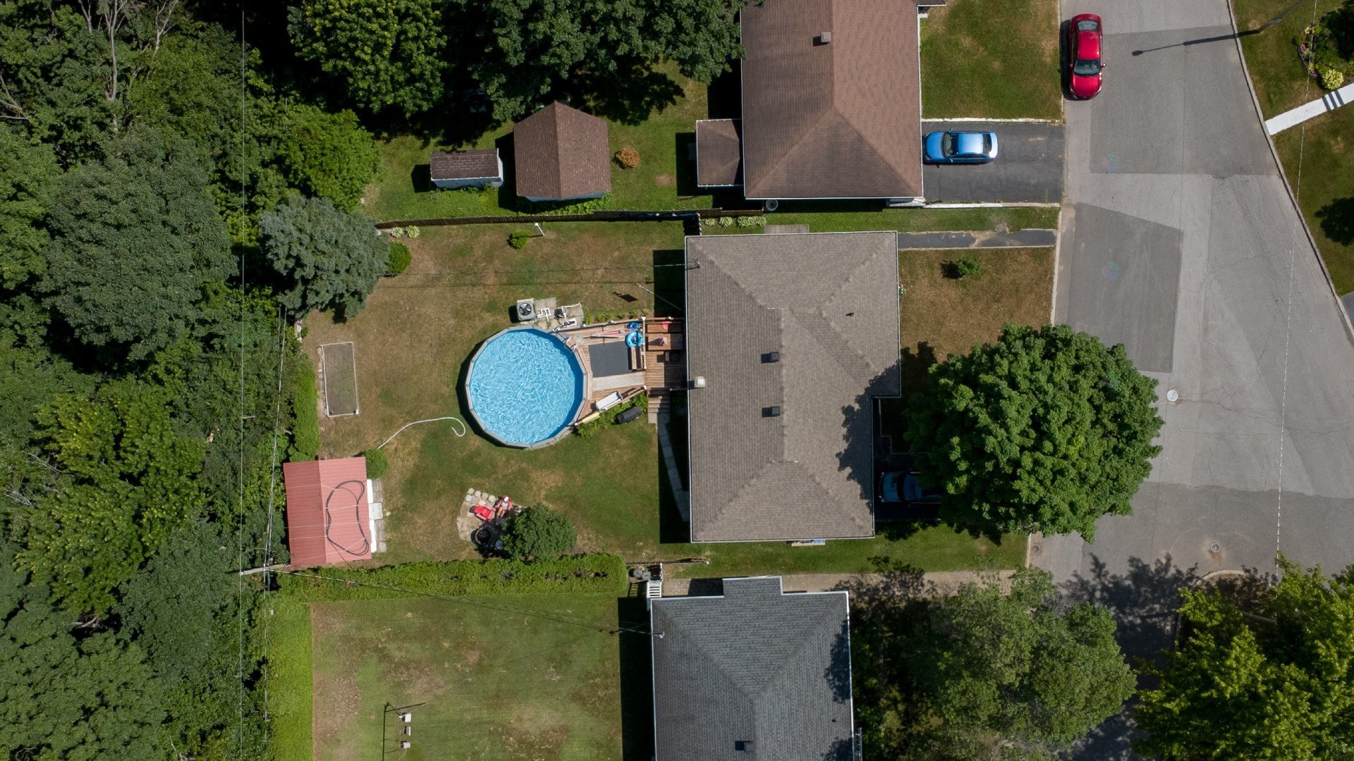 









2002


79e Rue

,
Shawinigan,




QC
G9N5V7

