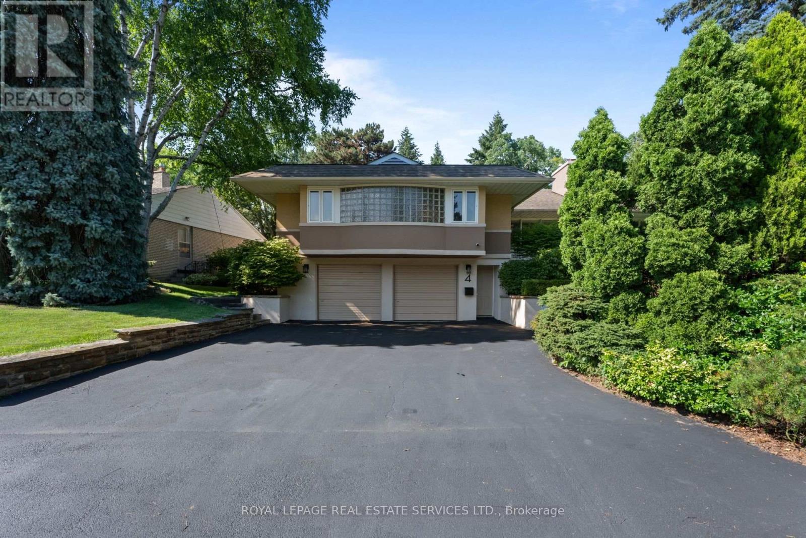 












4 PRINCE GEORGE DRIVE

,
Toronto,




Ontario
M9A1X8

