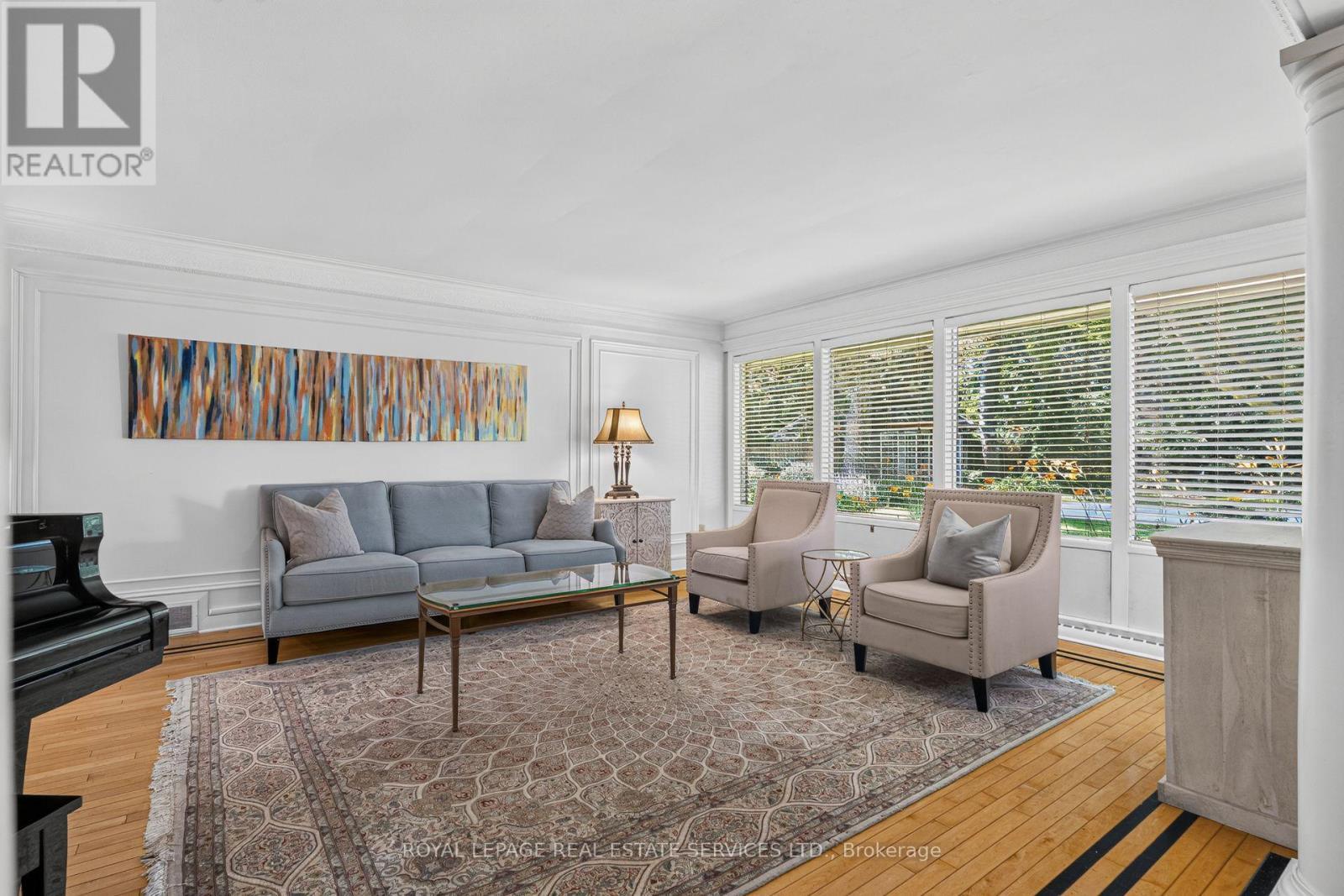 












4 PRINCE GEORGE DRIVE

,
Toronto,




Ontario
M9A1X8

