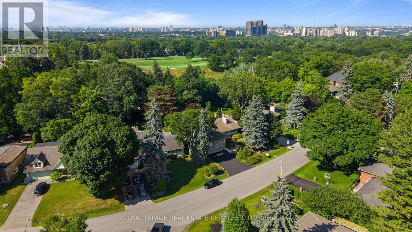 












4 PRINCE GEORGE DRIVE

,
Toronto,




Ontario
M9A1X8

