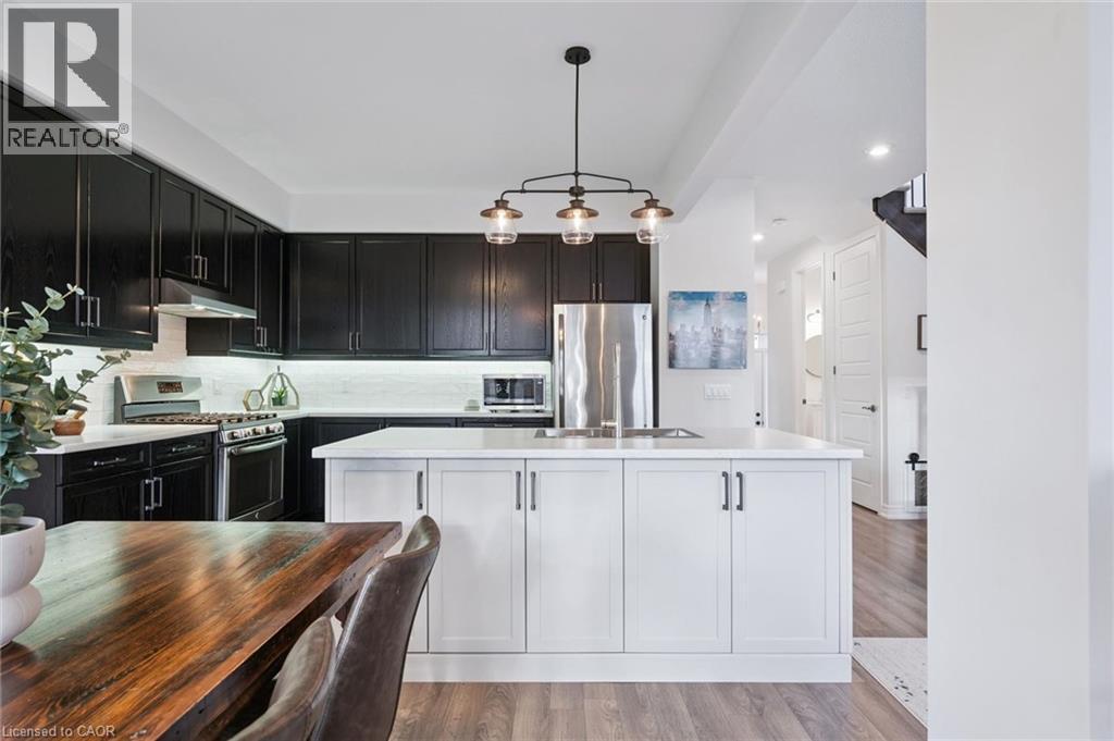 












98 KAY Crescent

,
Fergus,




Ontario
N1M0G2

