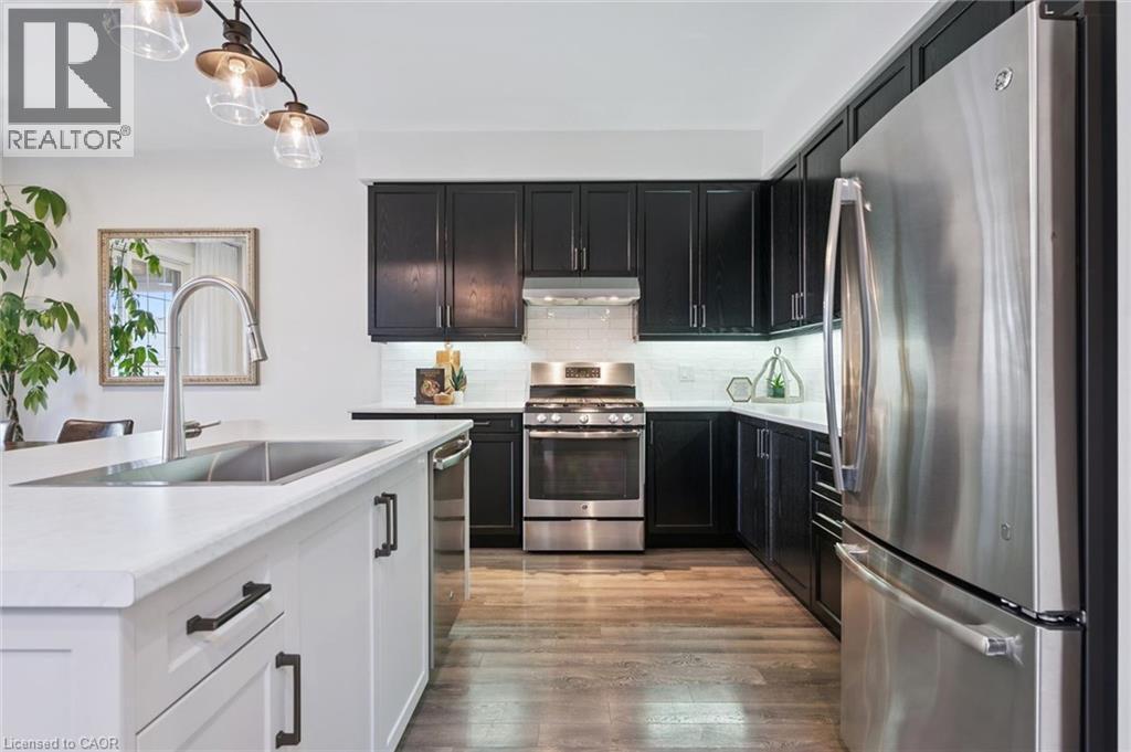 












98 KAY Crescent

,
Fergus,




Ontario
N1M0G2

