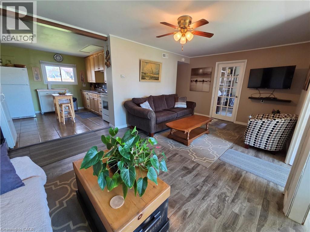












108 NEW LAKESHORE Road

,
Port Dover,




Ontario
N0A1N8

