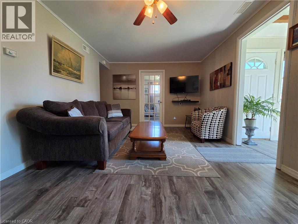 












108 NEW LAKESHORE Road

,
Port Dover,




Ontario
N0A1N8

