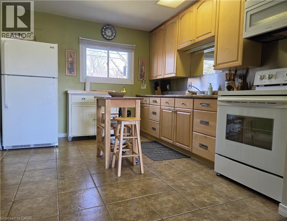 












108 NEW LAKESHORE Road

,
Port Dover,




Ontario
N0A1N8

