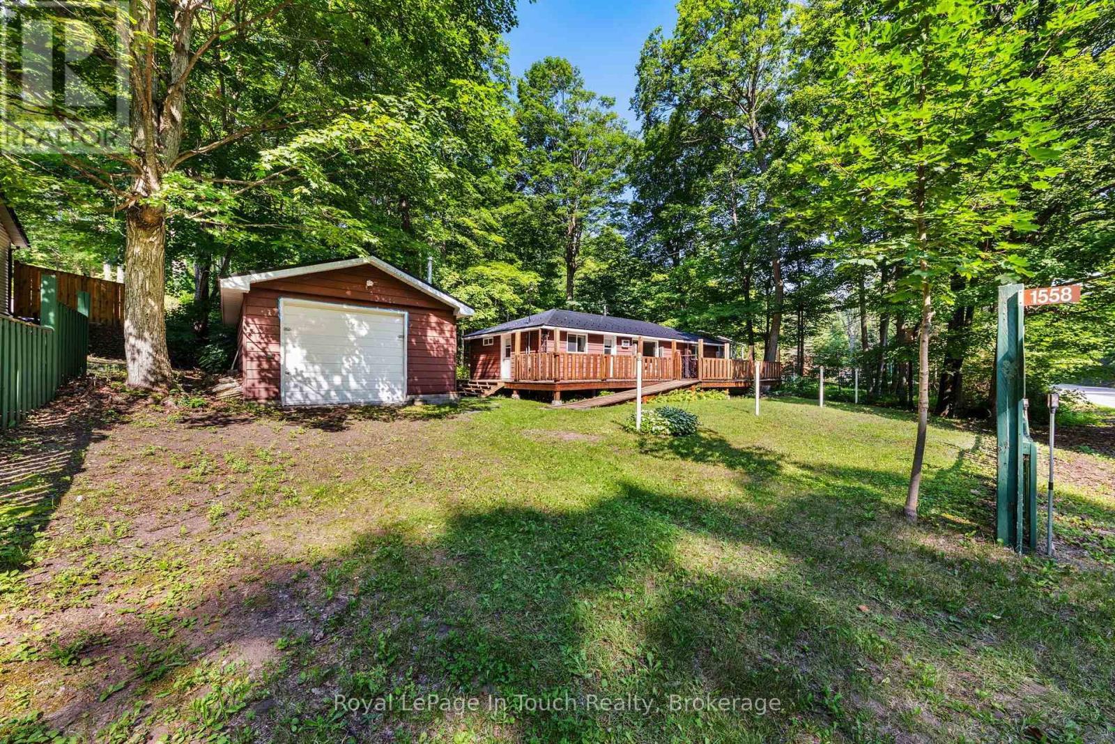 












1558 CHAMPLAIN ROAD

,
Tiny,




Ontario
L9M0C1

