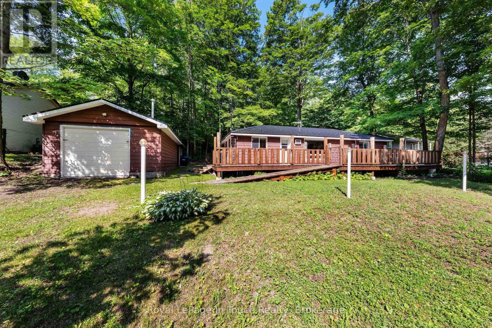 












1558 CHAMPLAIN ROAD

,
Tiny,




Ontario
L9M0C1

