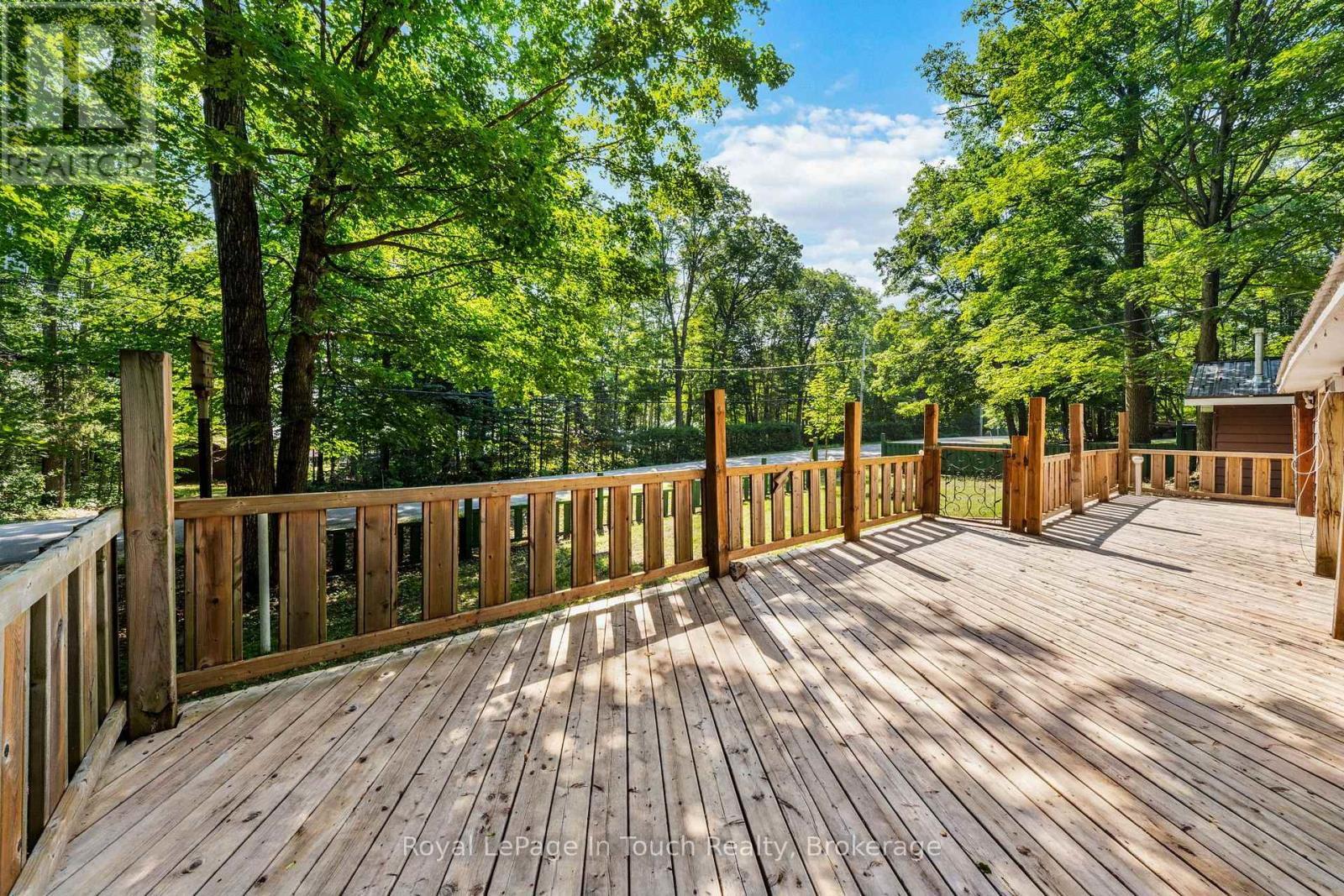 












1558 CHAMPLAIN ROAD

,
Tiny,




Ontario
L9M0C1

