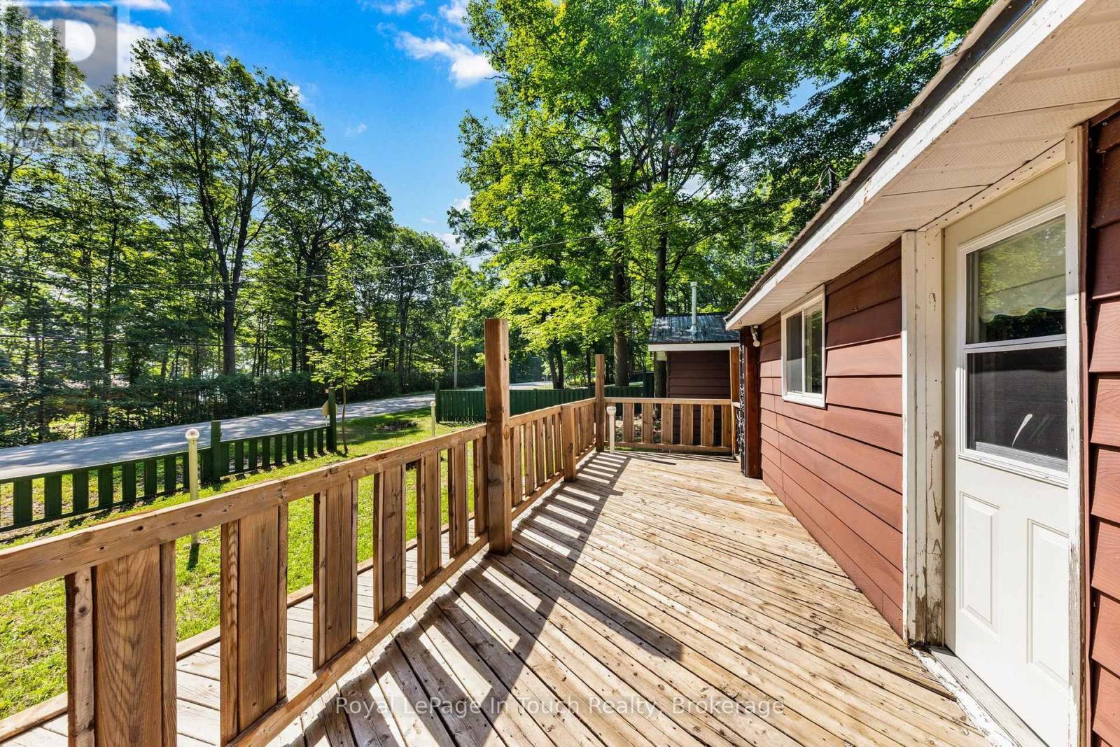 












1558 CHAMPLAIN ROAD

,
Tiny,




Ontario
L9M0C1


