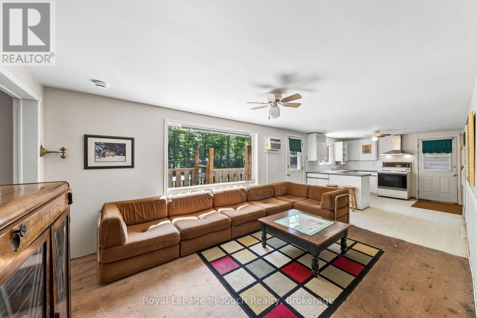 












1558 CHAMPLAIN ROAD

,
Tiny,




Ontario
L9M0C1

