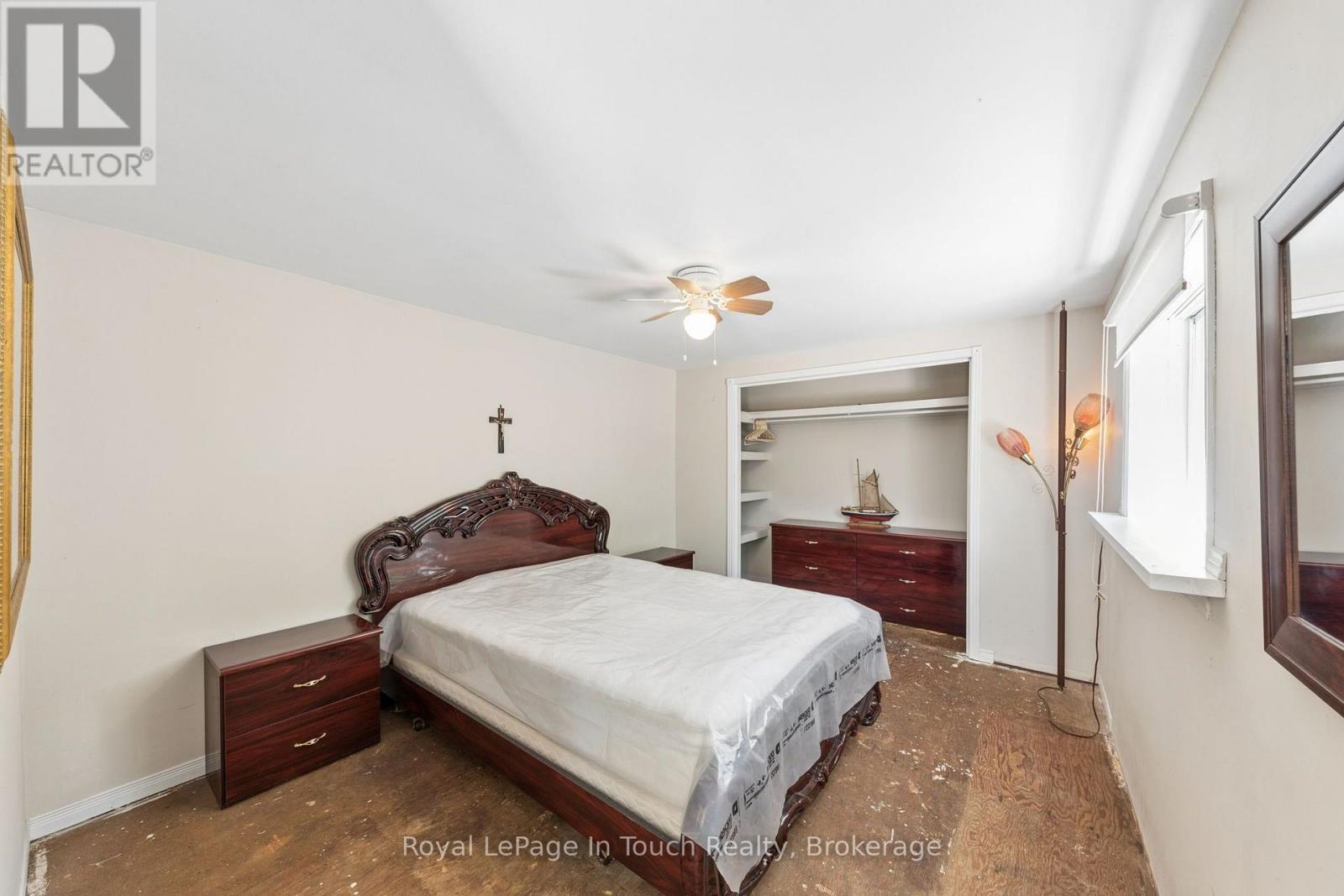 












1558 CHAMPLAIN ROAD

,
Tiny,




Ontario
L9M0C1

