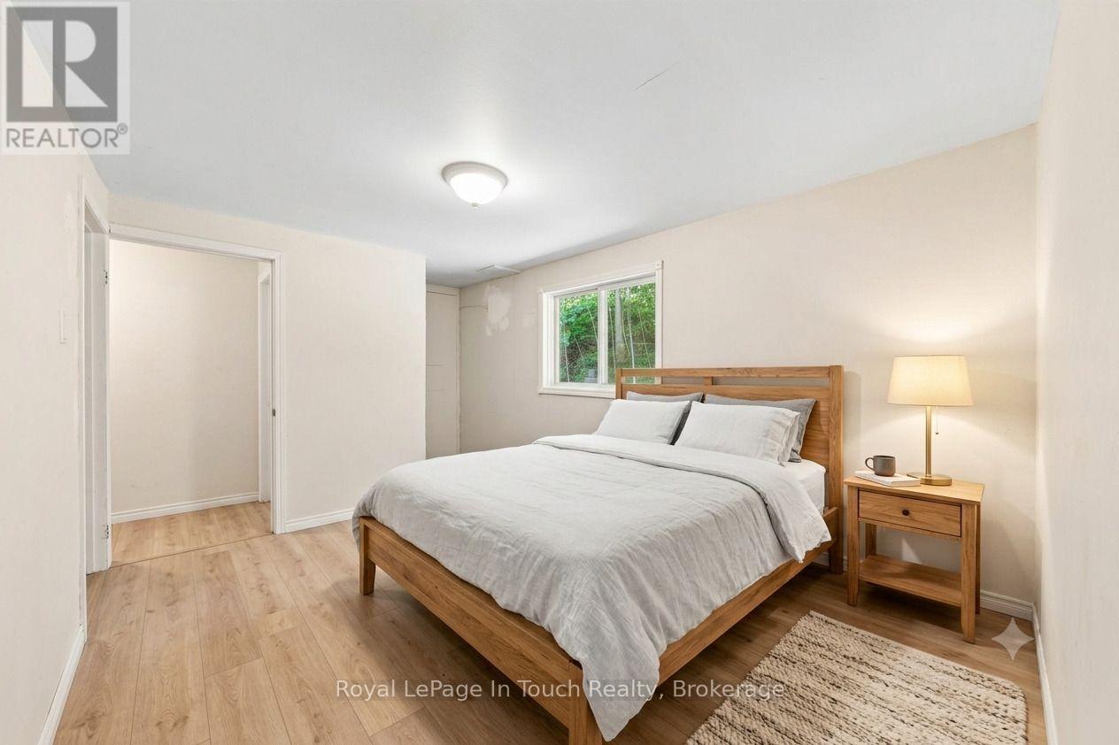 












1558 CHAMPLAIN ROAD

,
Tiny,




Ontario
L9M0C1

