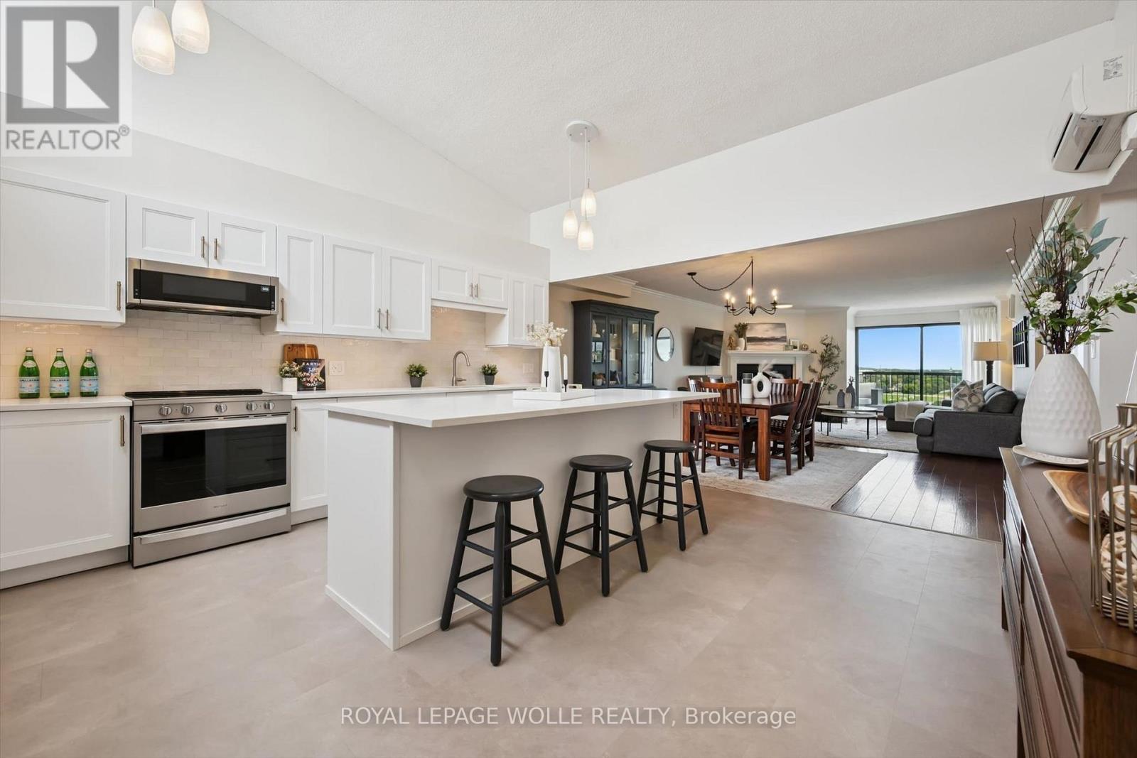 












PH2 - 260 SHELDON AVENUE N

,
Kitchener,




Ontario
N2H6P2

