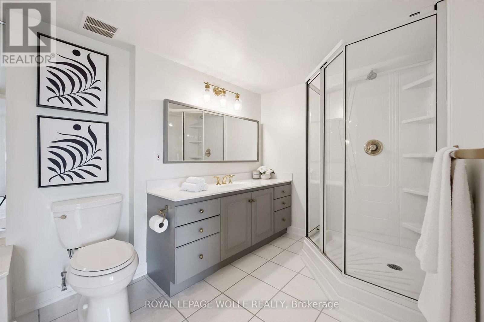 












PH2 - 260 SHELDON AVENUE N

,
Kitchener,




Ontario
N2H6P2


