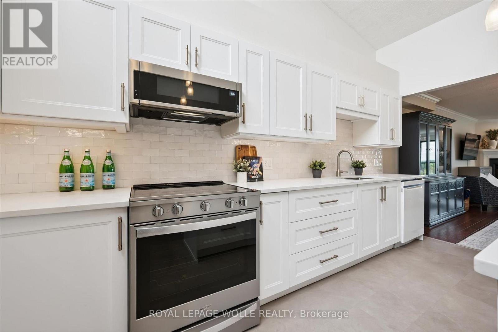 












PH2 - 260 SHELDON AVENUE N

,
Kitchener,




Ontario
N2H6P2


