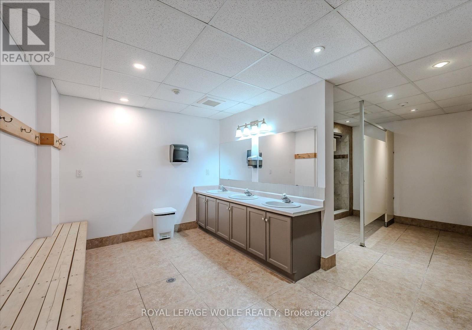 












PH2 - 260 SHELDON AVENUE N

,
Kitchener,




Ontario
N2H6P2

