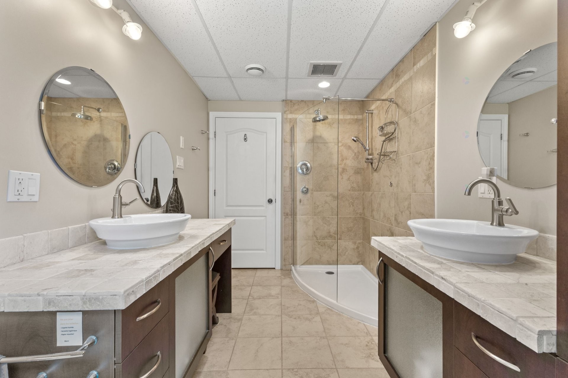 









39


Rue Marsolais

,
Cantley,




QC
J8V4C5

