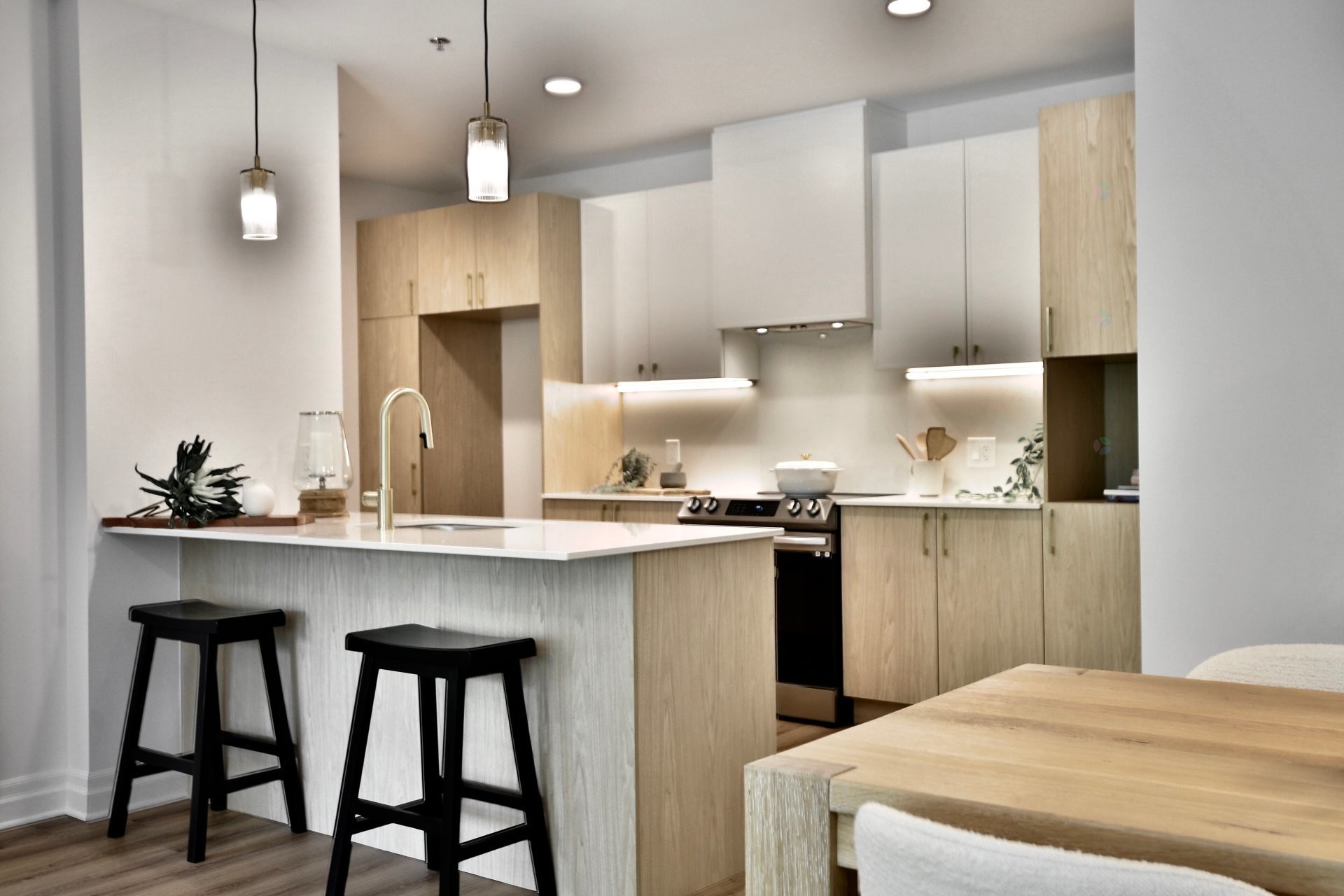 









2100


Rue Benoit

, 103,
Saint-Bruno-de-Montarville,




QC
J3V0E1

