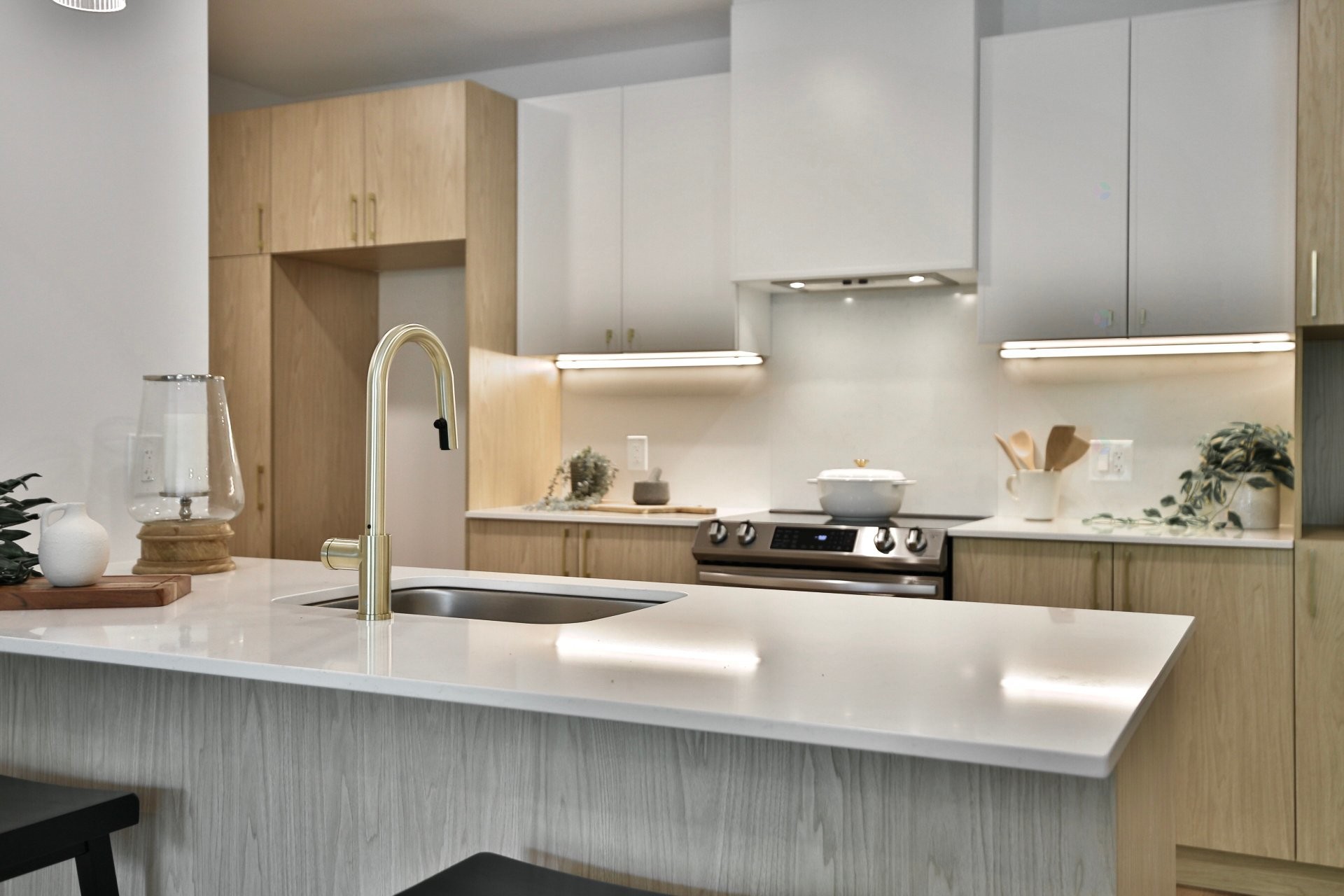









2100


Rue Benoit

, 103,
Saint-Bruno-de-Montarville,




QC
J3V0E1

