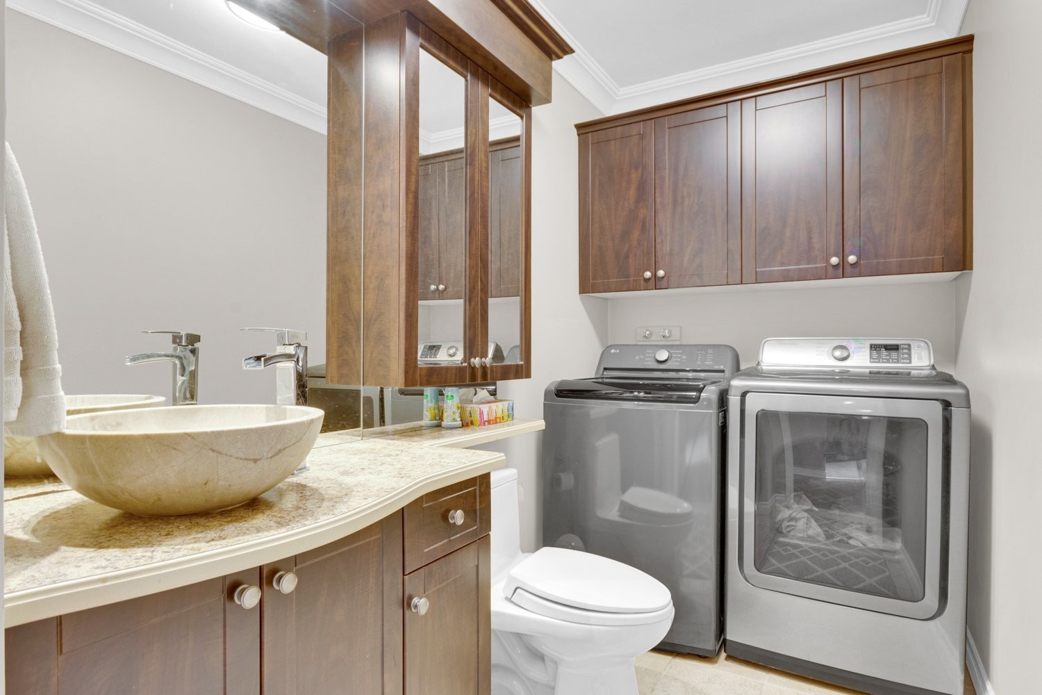 









37


Rue du Blainvillier

,
Blainville,




QC
J7C5B1

