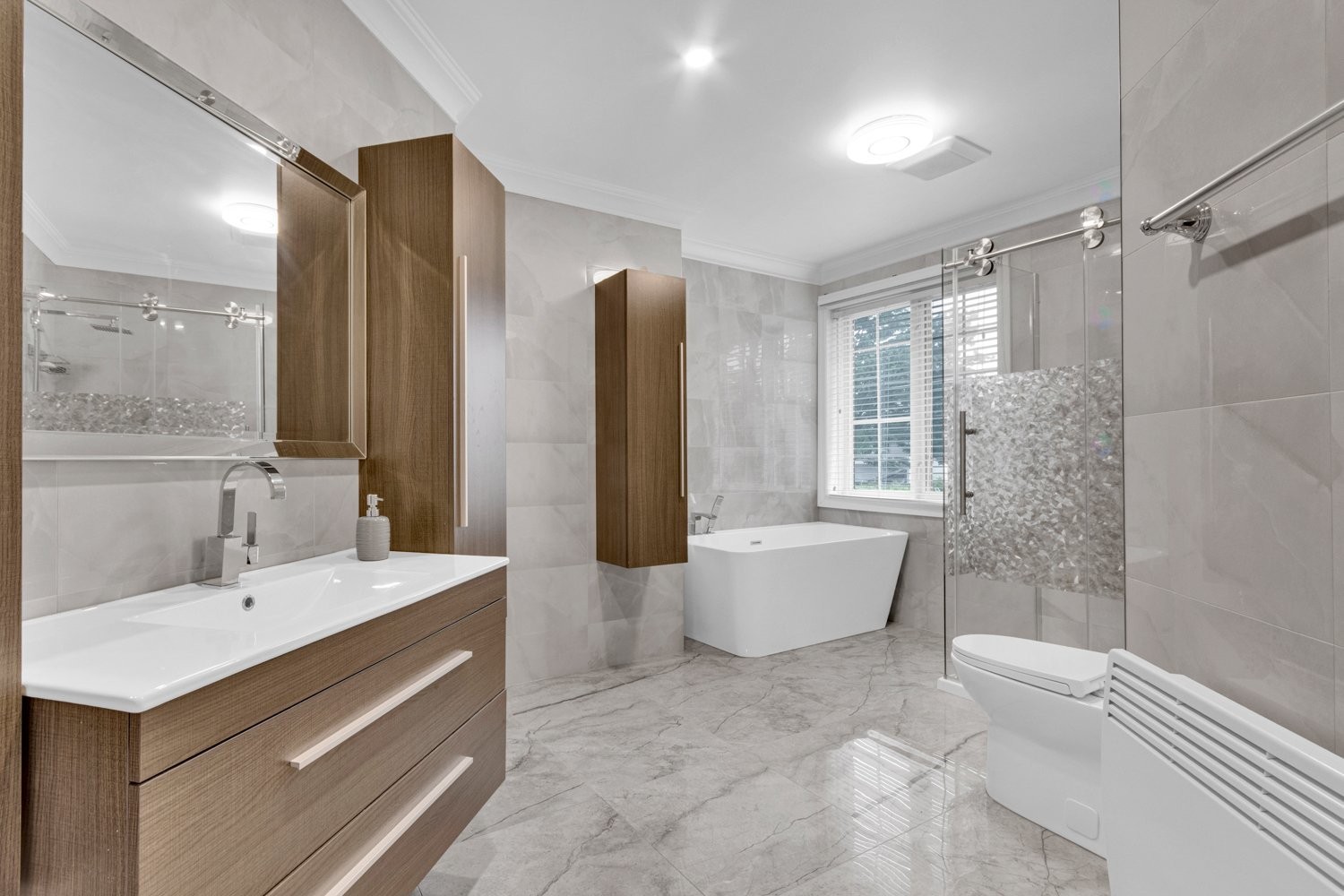 









37


Rue du Blainvillier

,
Blainville,




QC
J7C5B1

