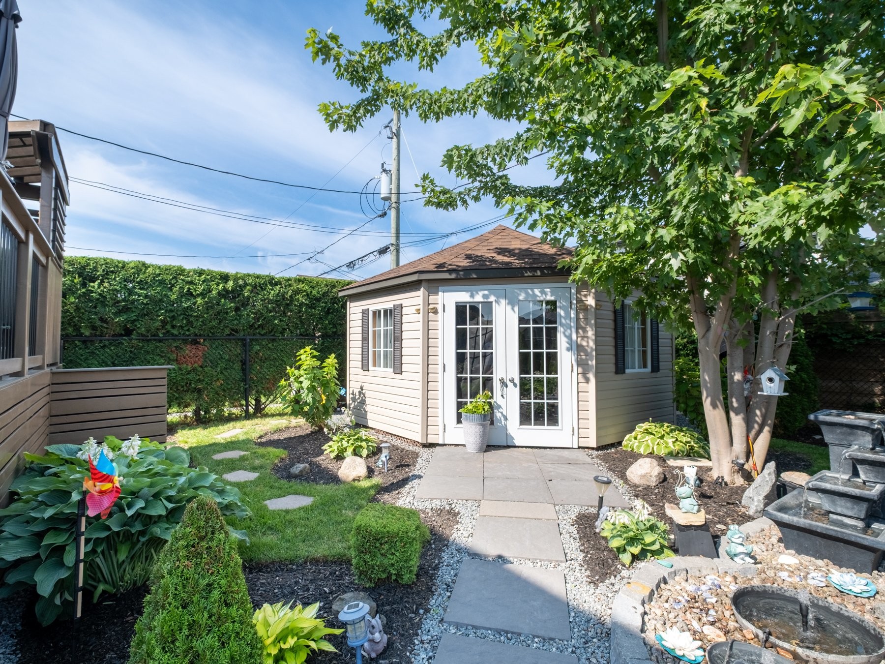 









1193


Rue Azarie Lamer

,
Beloeil,




QC
J0G0L5

