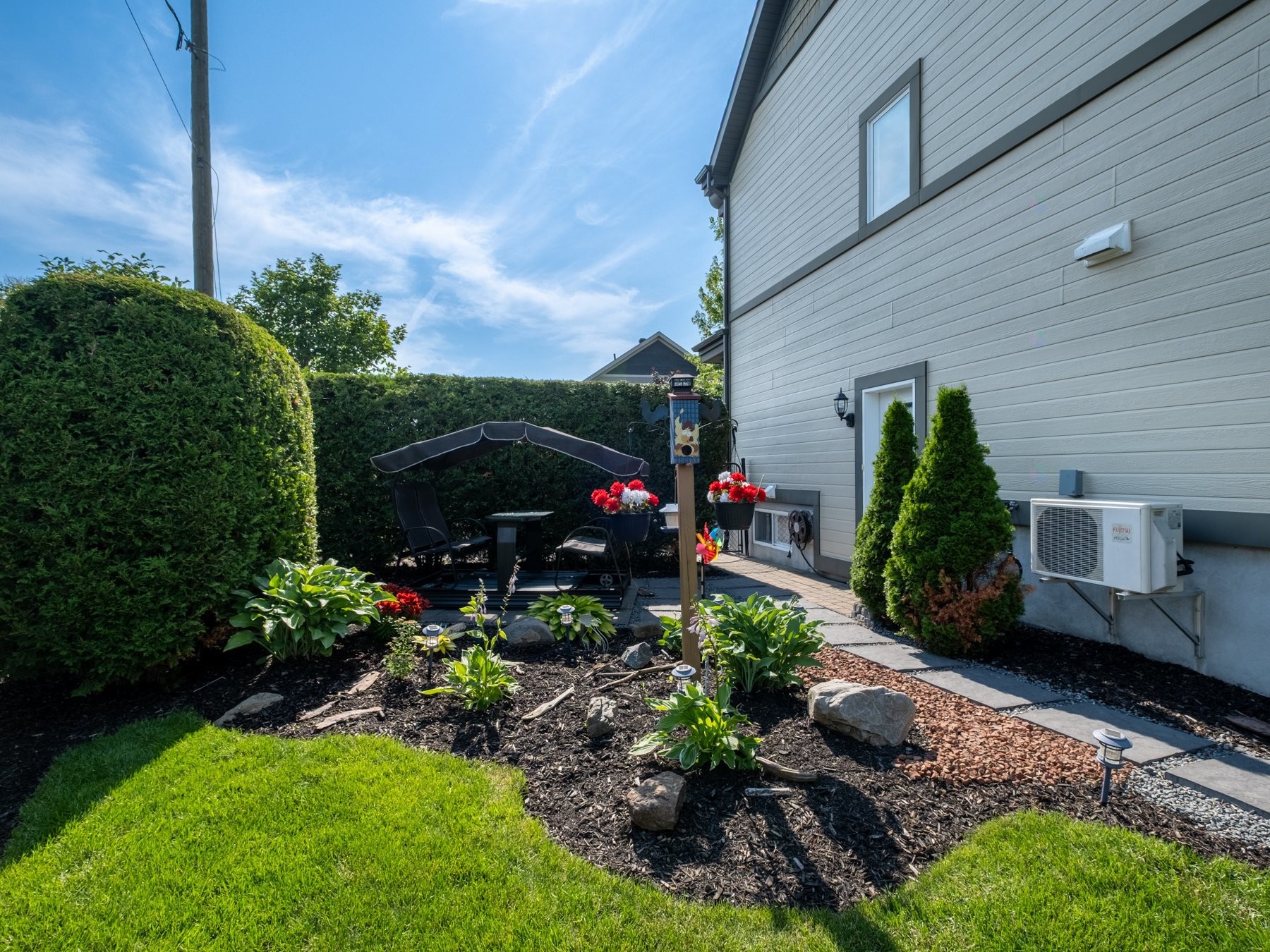 









1193


Rue Azarie Lamer

,
Beloeil,




QC
J0G0L5

