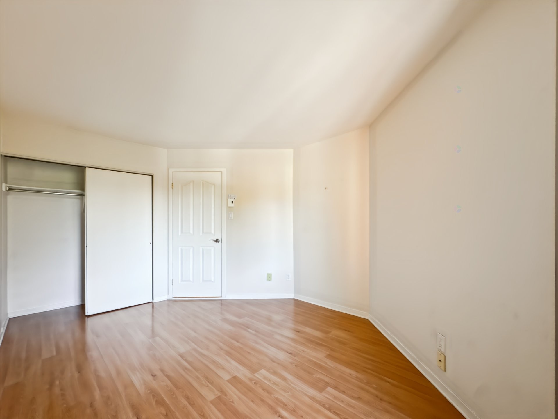









516


Place Samuel-De Champlain

,
Boucherville,




QC
J4B6P7

