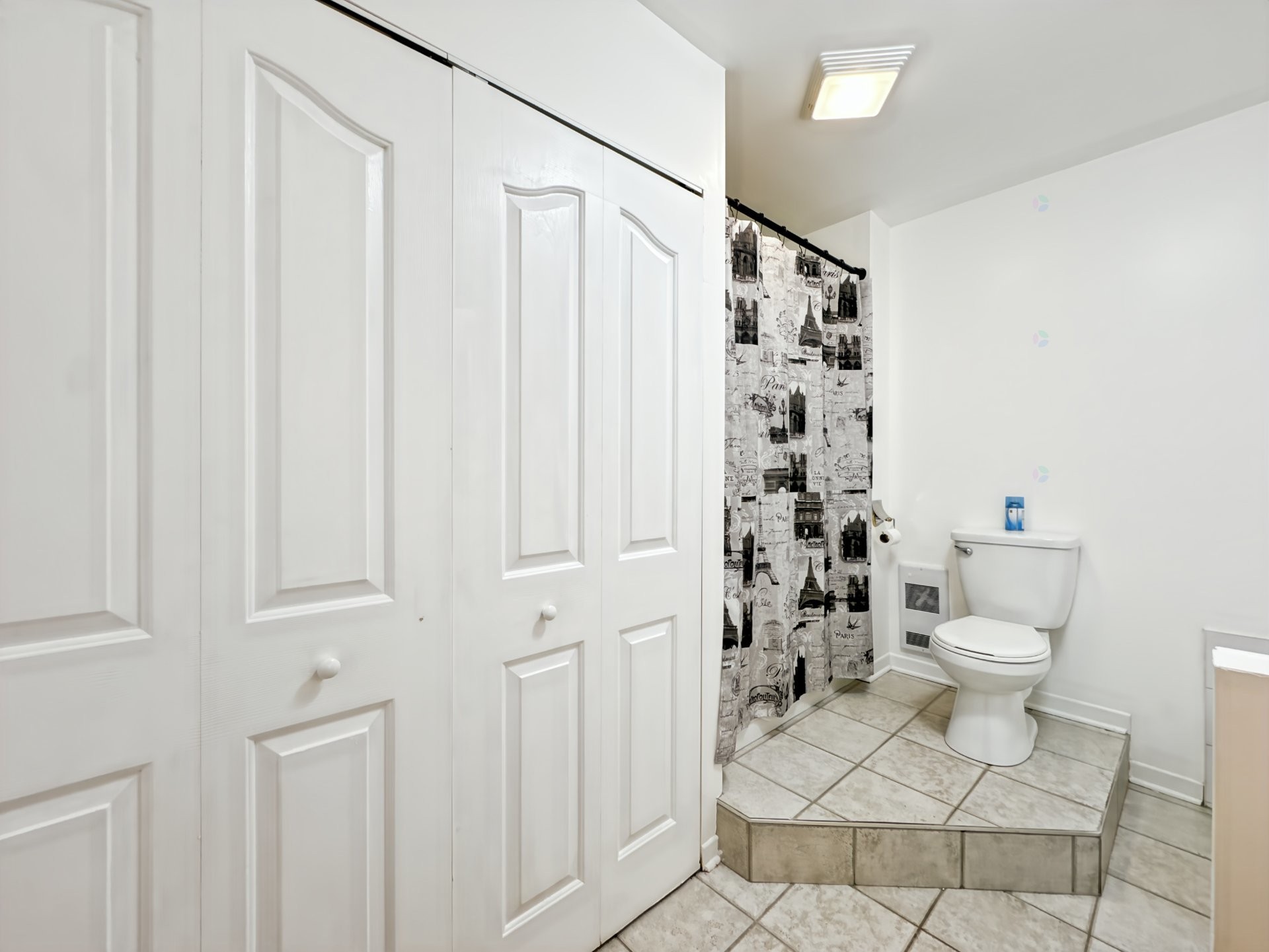 









516


Place Samuel-De Champlain

,
Boucherville,




QC
J4B6P7

