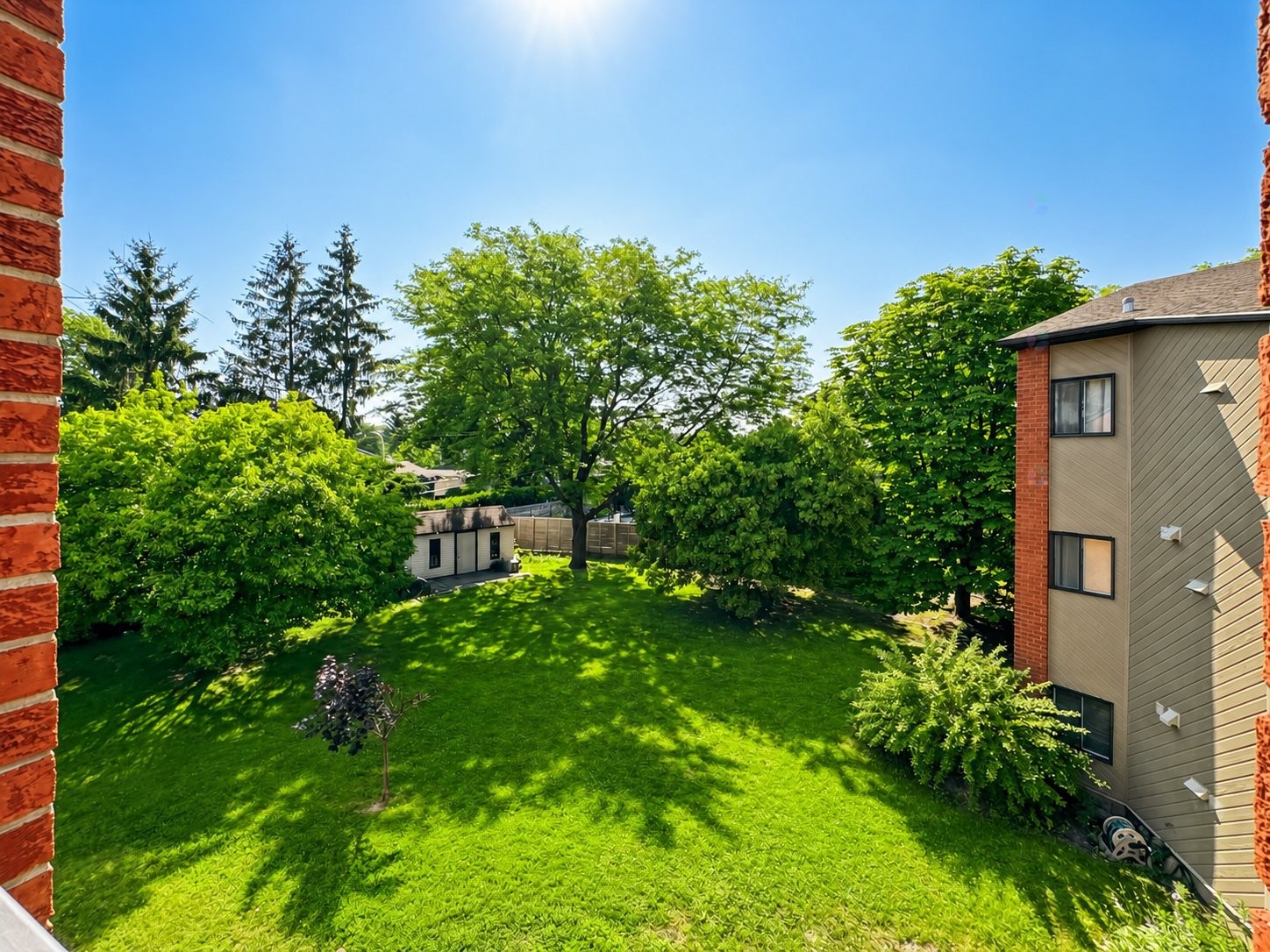 









516


Place Samuel-De Champlain

,
Boucherville,




QC
J4B6P7

