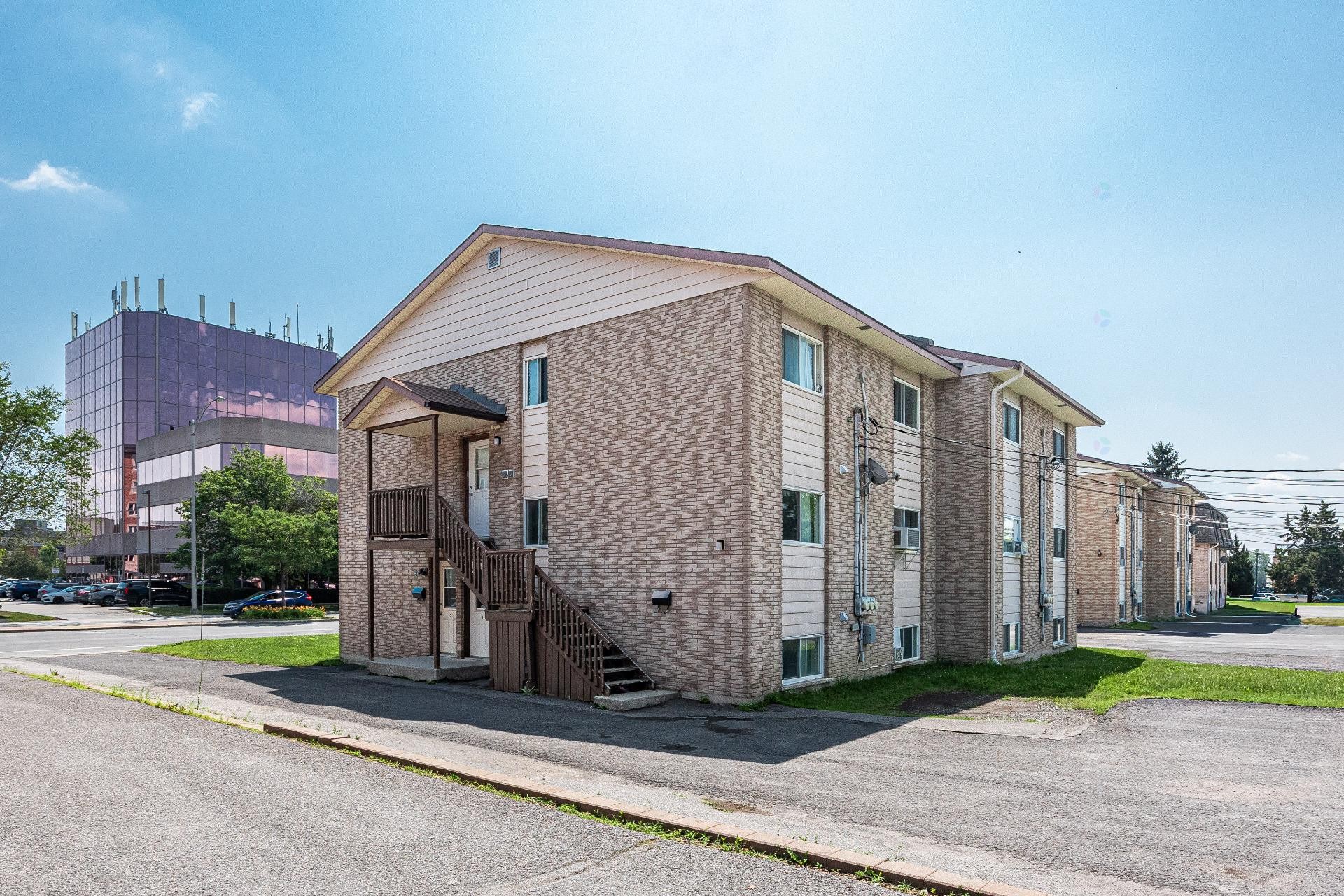 









171


Boul. de l'Hôpital

,
Gatineau (Gatineau),




QC
J8T7S2


