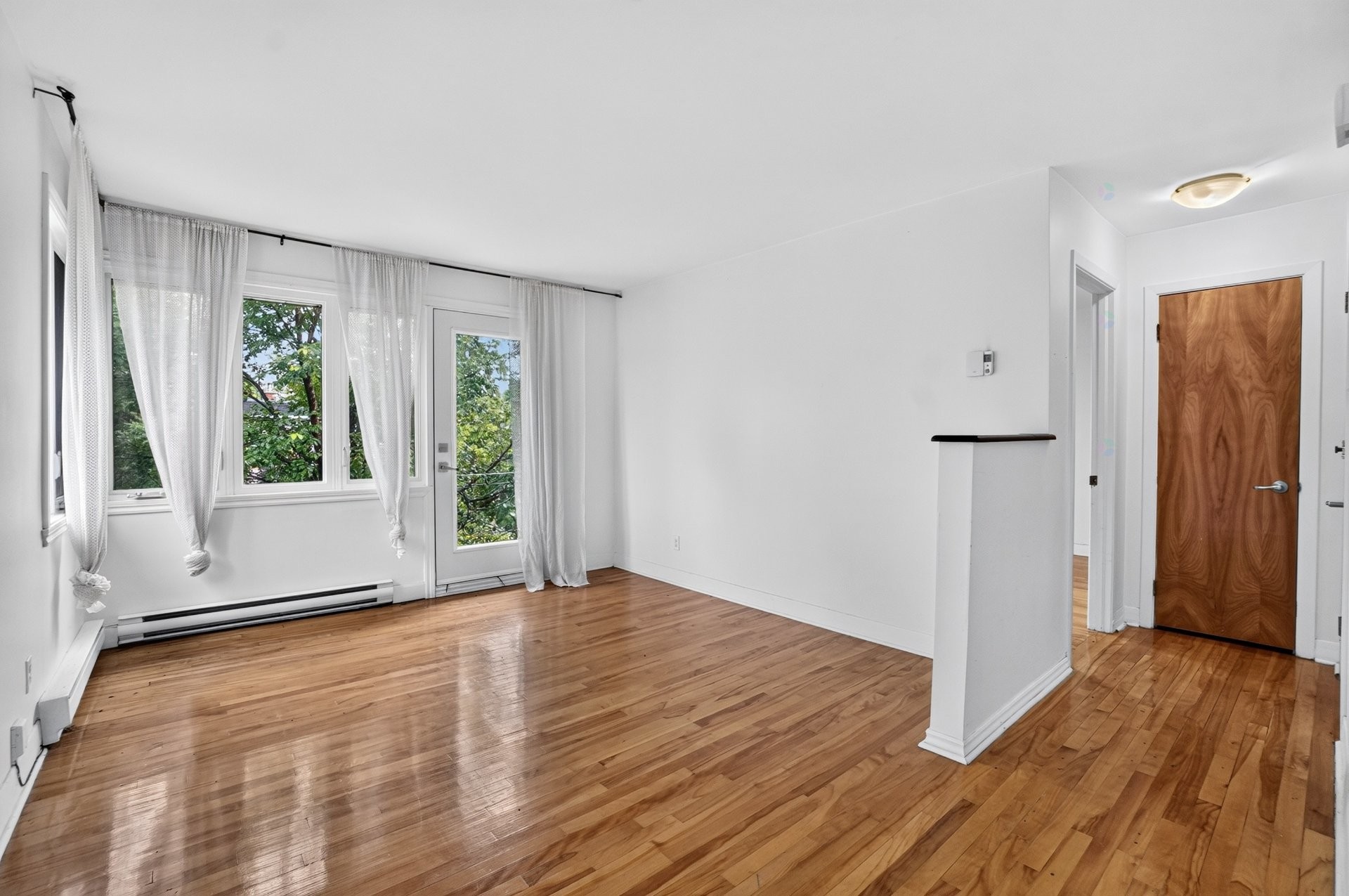 









10377


Place Prieur

,
Montréal (Ahuntsic-Cartierville),




QC
H3L3L3

