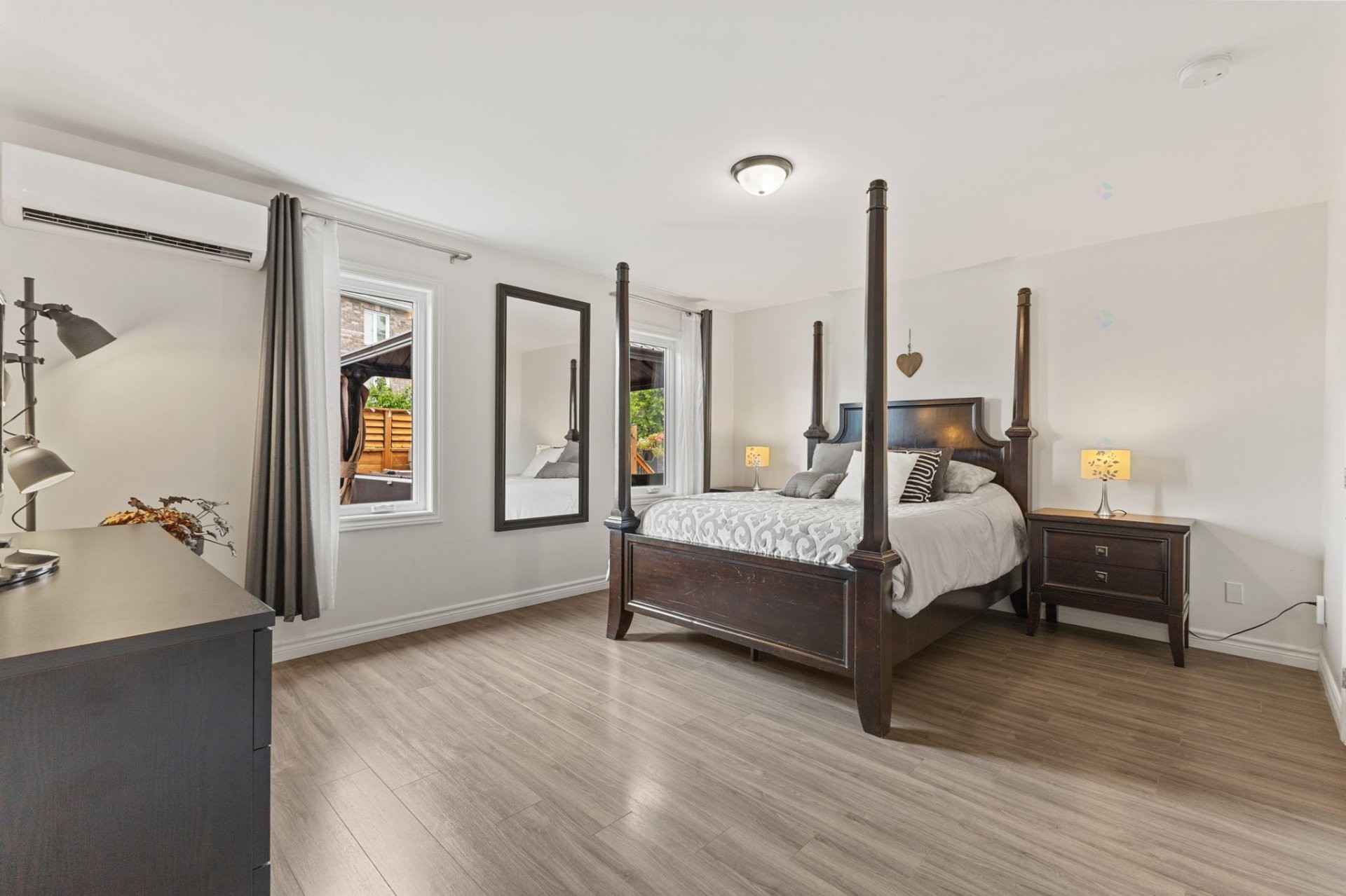 









43


Imp. Moïse-Gauthier

,
Gatineau (Buckingham),




QC
J8L0W3

