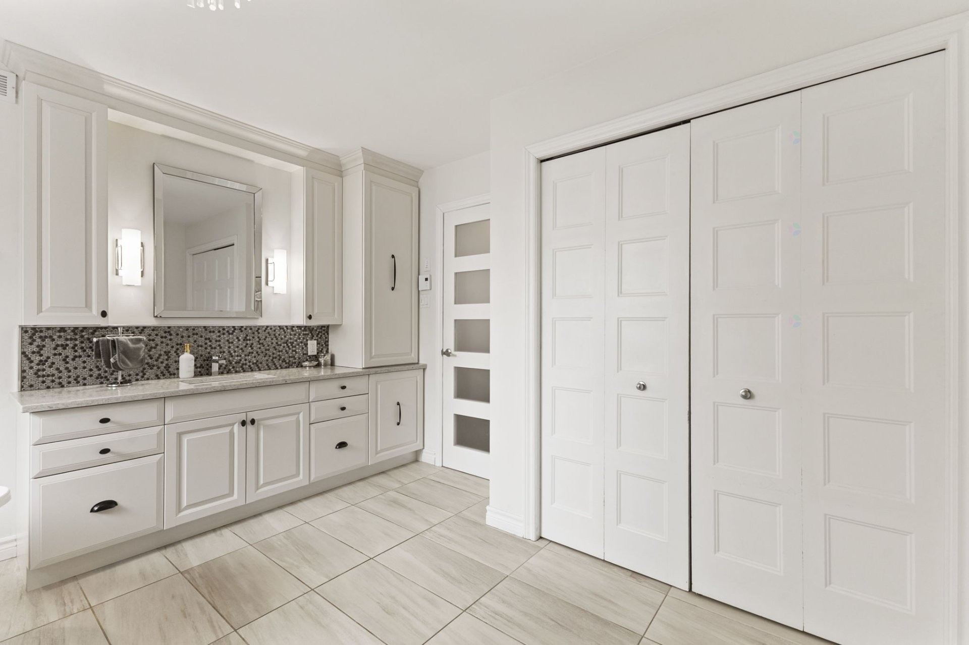









43


Imp. Moïse-Gauthier

,
Gatineau (Buckingham),




QC
J8L0W3

