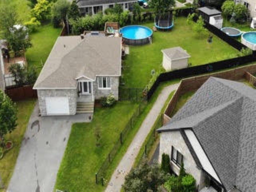









43


Imp. Moïse-Gauthier

,
Gatineau (Buckingham),




QC
J8L0W3

