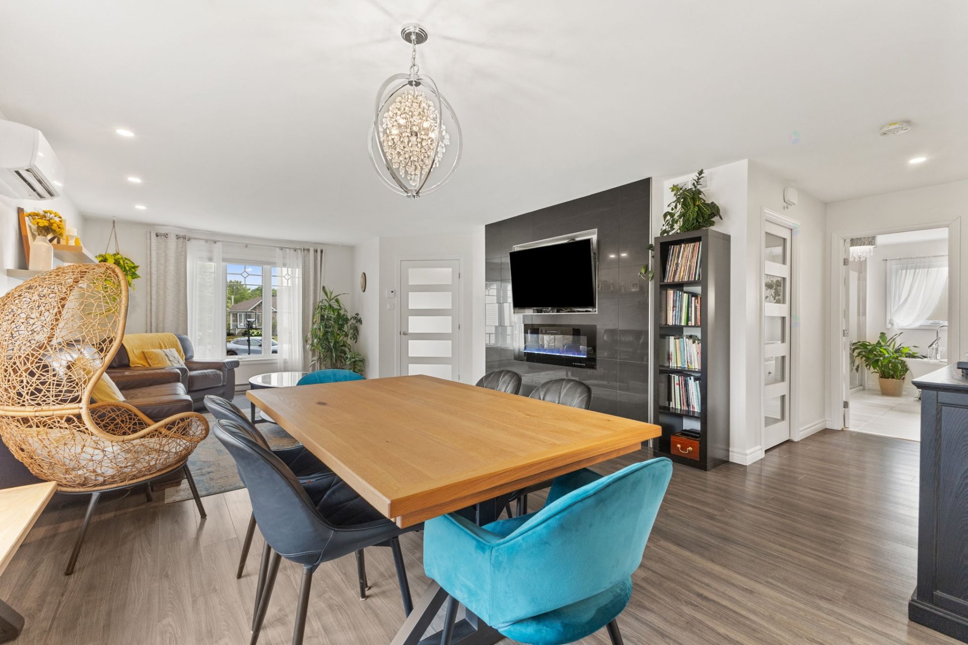 









43


Imp. Moïse-Gauthier

,
Gatineau (Buckingham),




QC
J8L0W3

