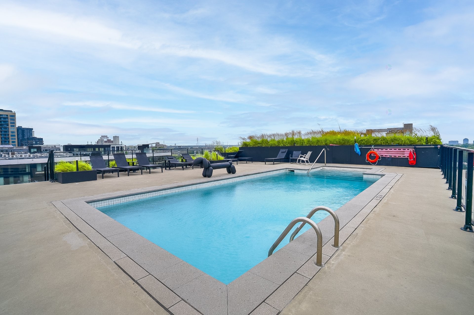 









1616


Rue des Bassins

, 808,
Montréal (Le Sud-Ouest),




QC
H3J0C3


