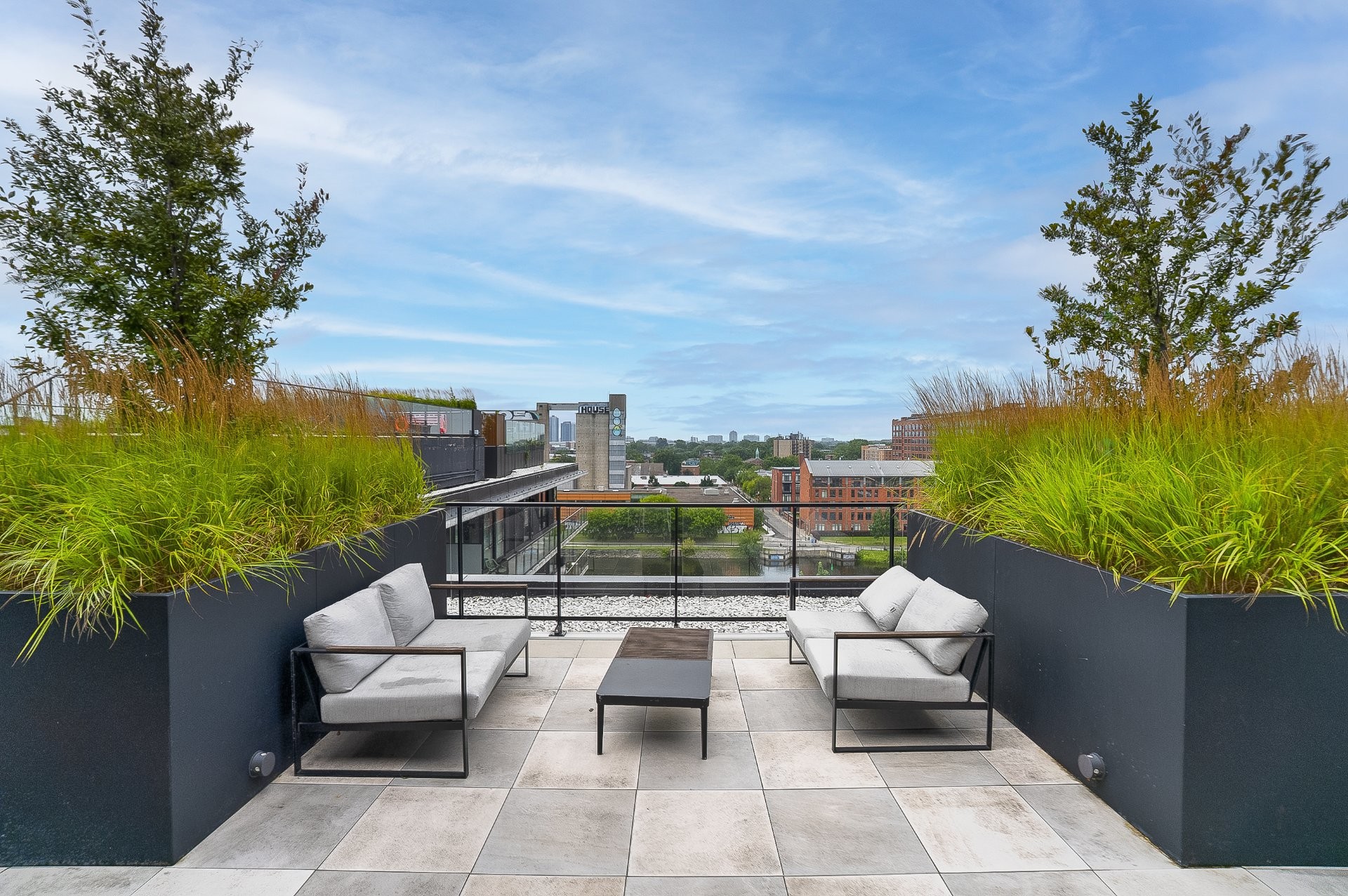 









1616


Rue des Bassins

, 808,
Montréal (Le Sud-Ouest),




QC
H3J0C3

