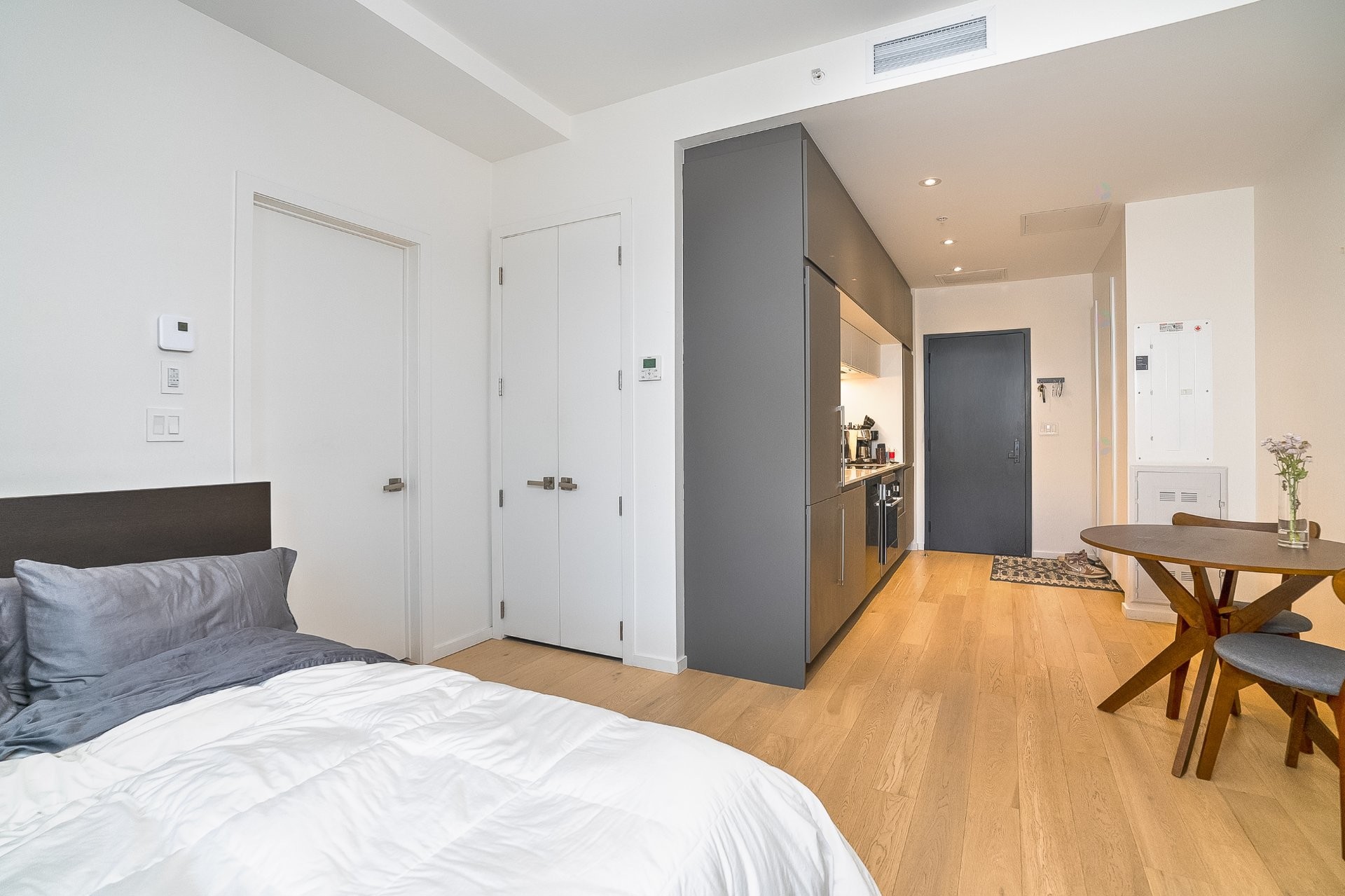 









1616


Rue des Bassins

, 808,
Montréal (Le Sud-Ouest),




QC
H3J0C3

