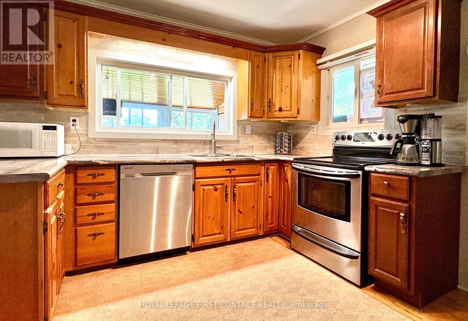 












1987 CHAMPLAIN ROAD

,
Tiny,




Ontario
L9M0B6


