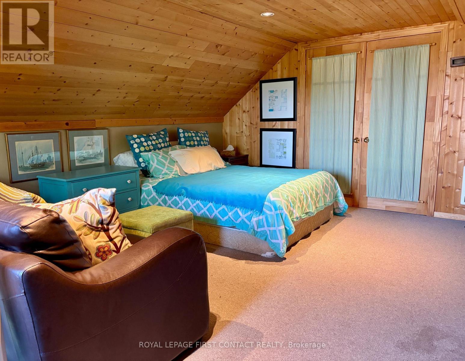 












1987 CHAMPLAIN ROAD

,
Tiny,




Ontario
L9M0B6

