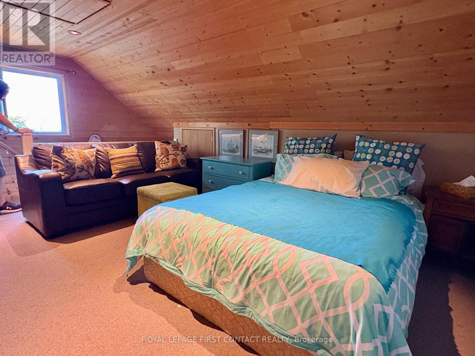 












1987 CHAMPLAIN ROAD

,
Tiny,




Ontario
L9M0B6

