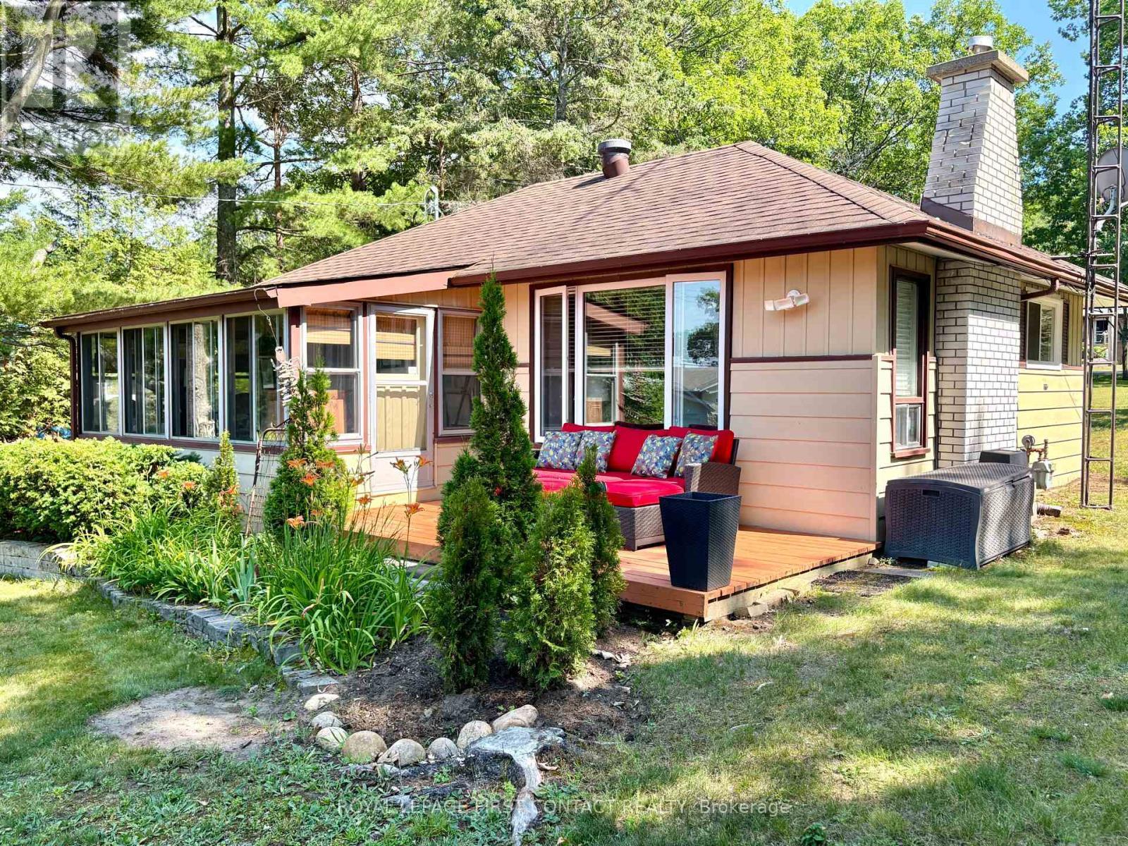 












1987 CHAMPLAIN ROAD

,
Tiny,




Ontario
L9M0B6

