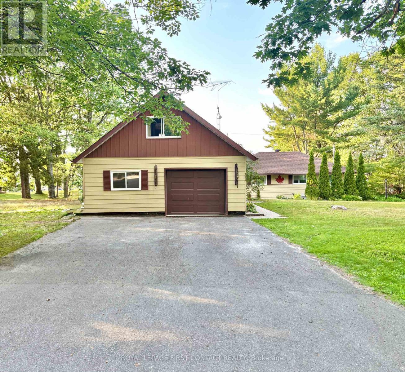 












1987 CHAMPLAIN ROAD

,
Tiny,




Ontario
L9M0B6

