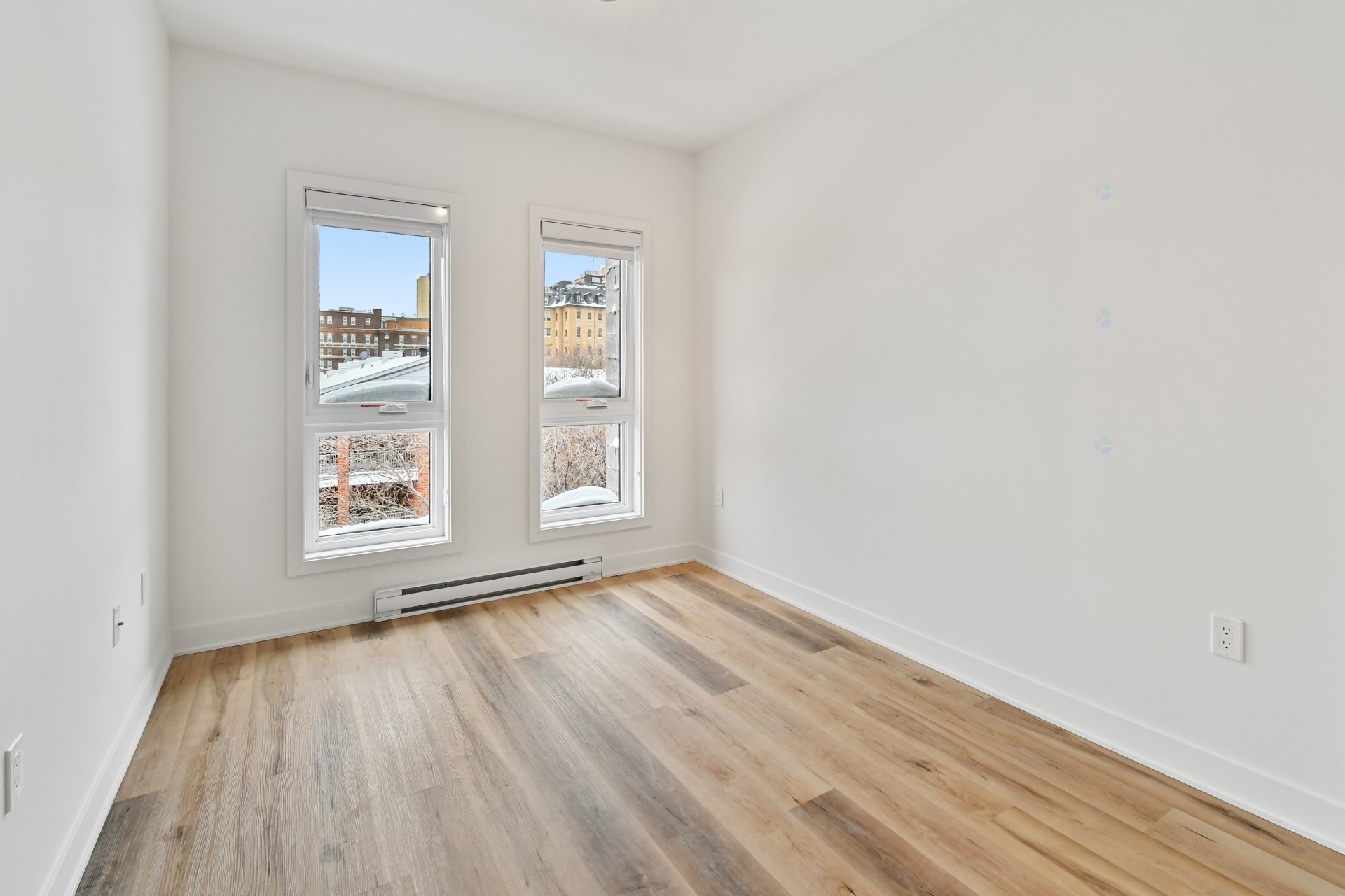 









2121


Av. Papineau

, 311,
Montréal (Ville-Marie),




QC
H2K0E6

