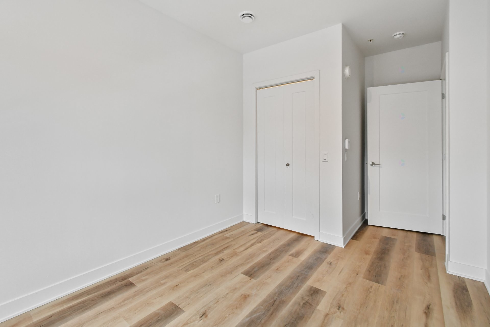 









2121


Av. Papineau

, 311,
Montréal (Ville-Marie),




QC
H2K0E6

