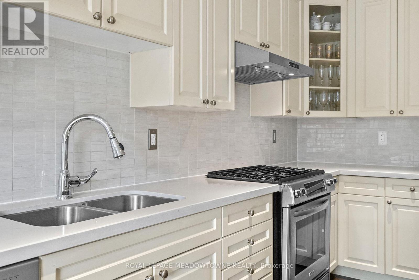 












589 BARTLEMAN TERRACE

,
Milton,




Ontario
L9T6Z4

