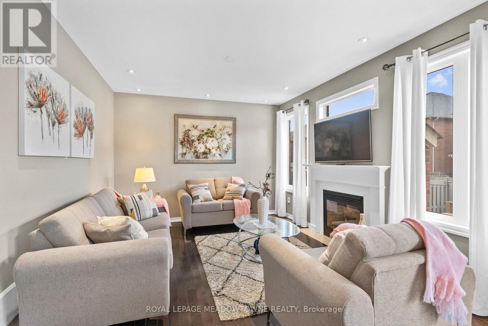 












589 BARTLEMAN TERRACE

,
Milton,




Ontario
L9T6Z4

