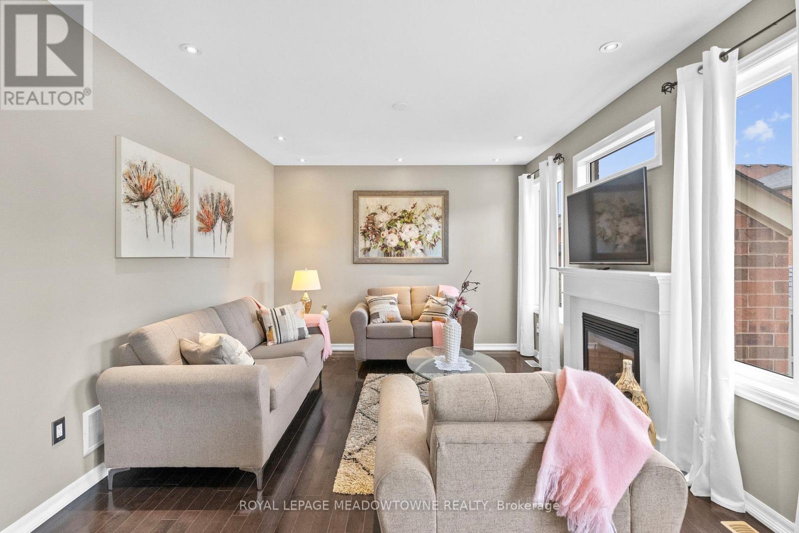 












589 BARTLEMAN TERRACE

,
Milton,




Ontario
L9T6Z4

