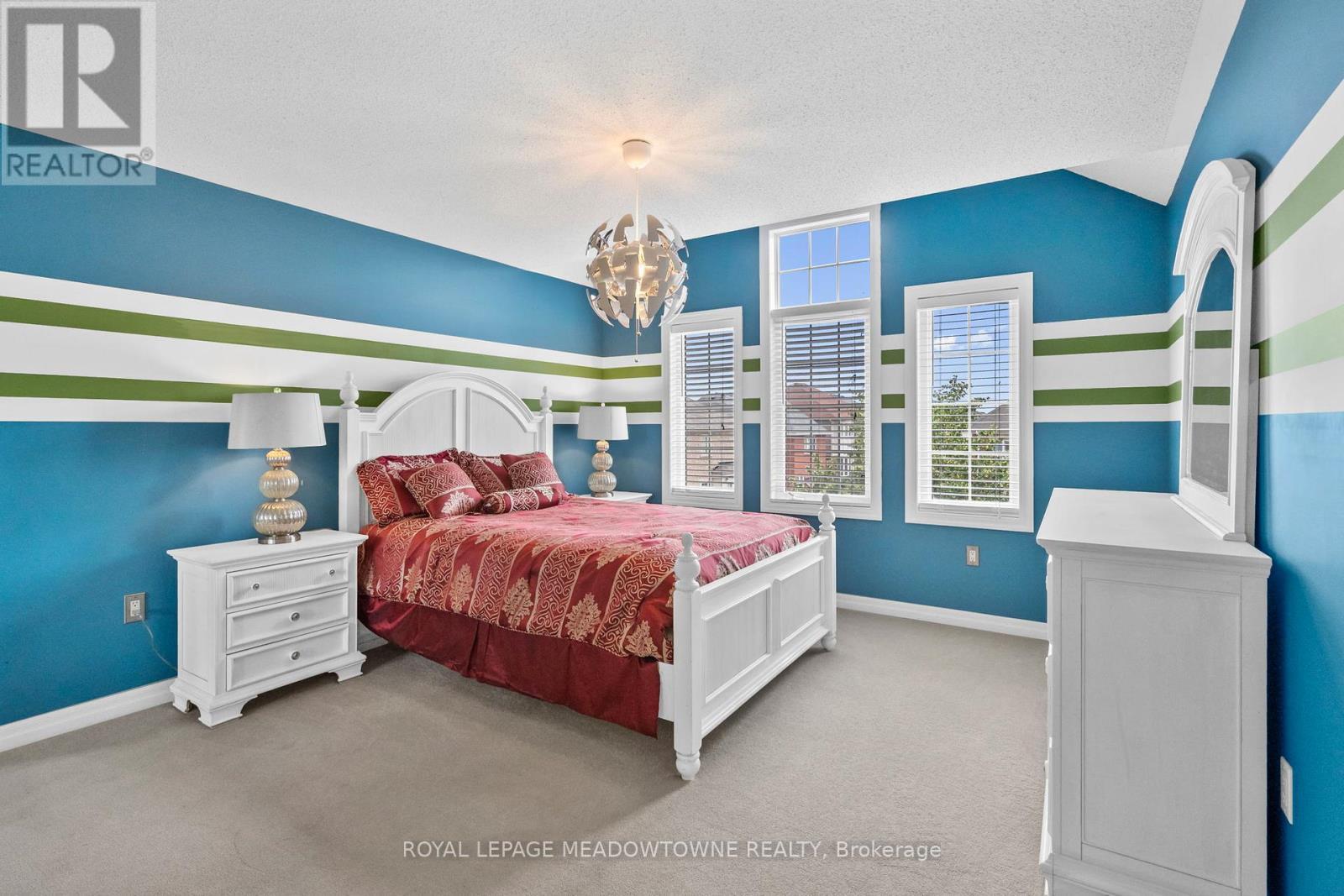 












589 BARTLEMAN TERRACE

,
Milton,




Ontario
L9T6Z4

